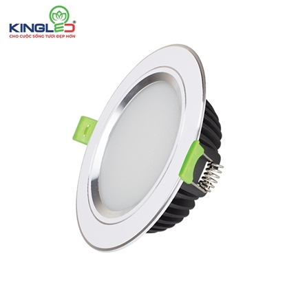 den-am-tran-tan-quang-don-sac-mat-phang-vien-bac-10w-diamond